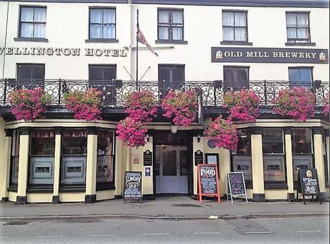 The Wellington Hotel Howden Exterior foto